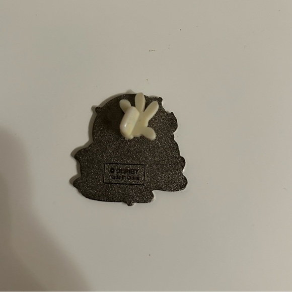 Bambi and Flower Disney Pin - Picture 2 of 2
